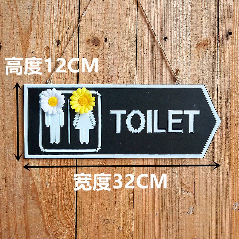 Bảng gỗ decor chữ &quot; TOILET &quot; vô cùng độc đáo