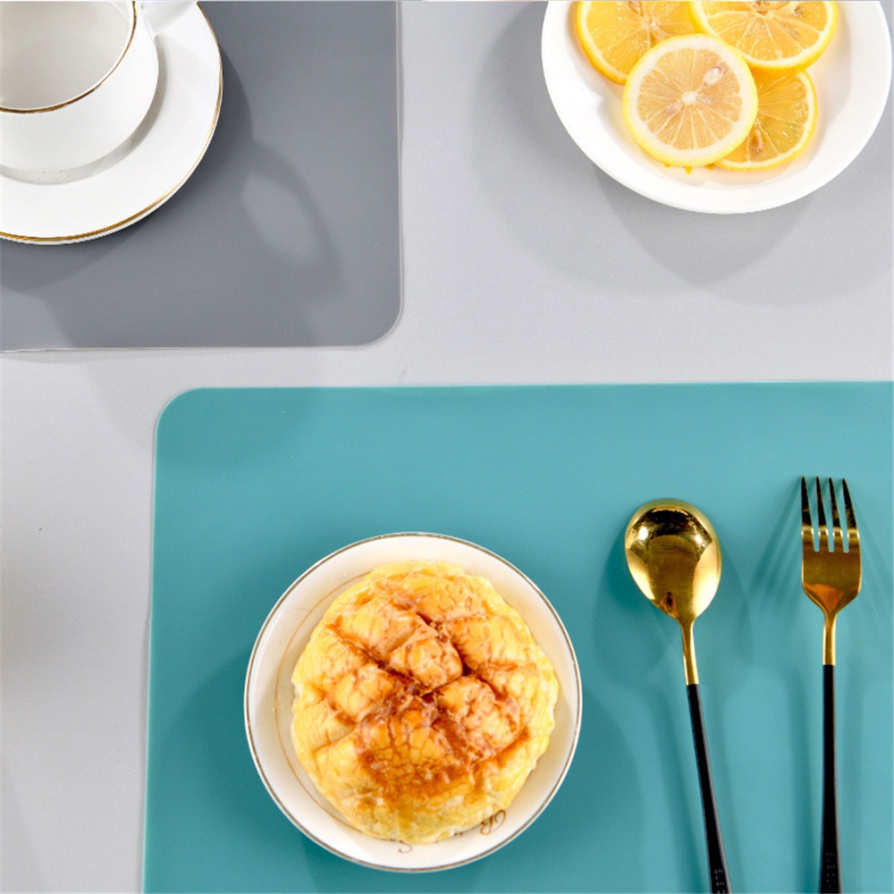 Tấm lót bàn ăn bằng silicone cách nhiệt chống trượt không thấm nước 4 màu tự chọn