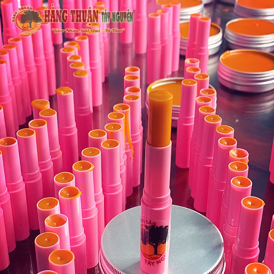 Son Dưỡng Gấc Hạnh Nhân Handmade
