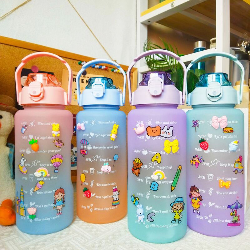 Bình Đựng Nước 2L Có Vạch Báo Giờ Uống Nước Tiện Lợi Siêu Dễ Thương