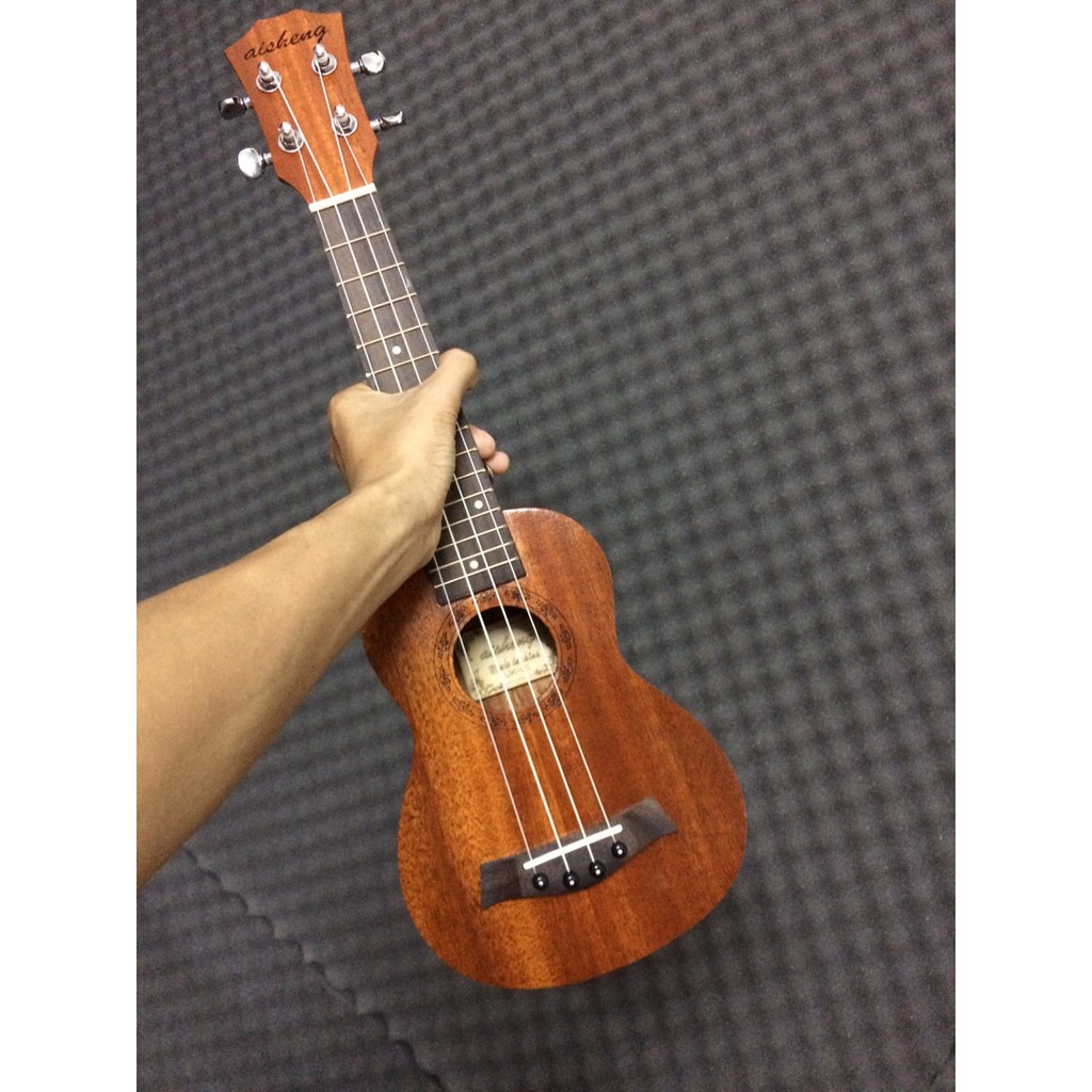 đàn ukulele soprano gỗ