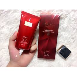 Kem nền AGC Red Diamond siêu che khuyết điểm siêu mịn