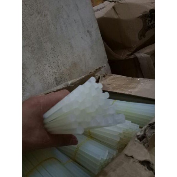 50 cây keo nến nhỏ 0,7 x 25cm
