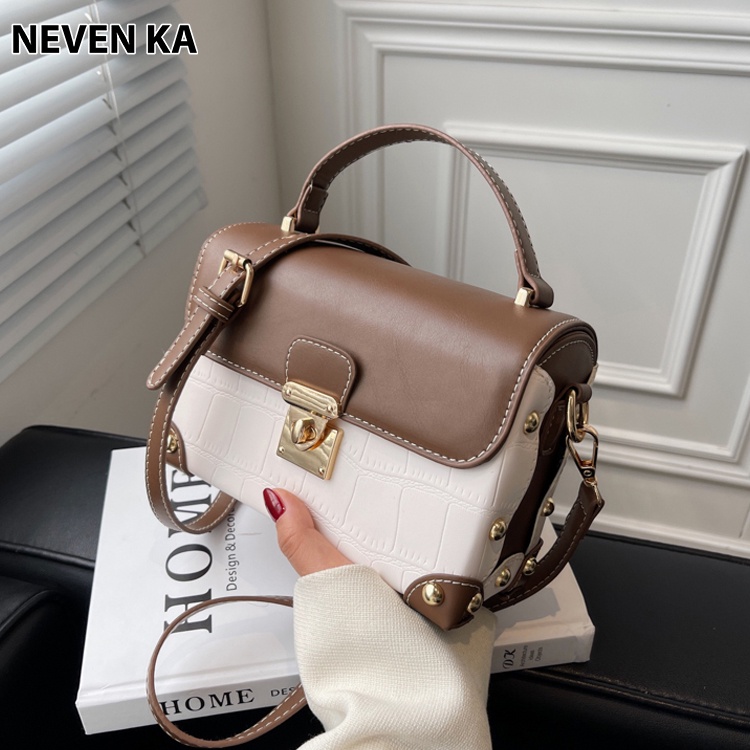 Túi Đeo Chéo Dáng Cốp Vuông Nhỏ Viền Đinh Da Vân Rắn NEVENKA N0026