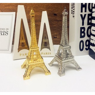 Tháp eiffel trang trí
