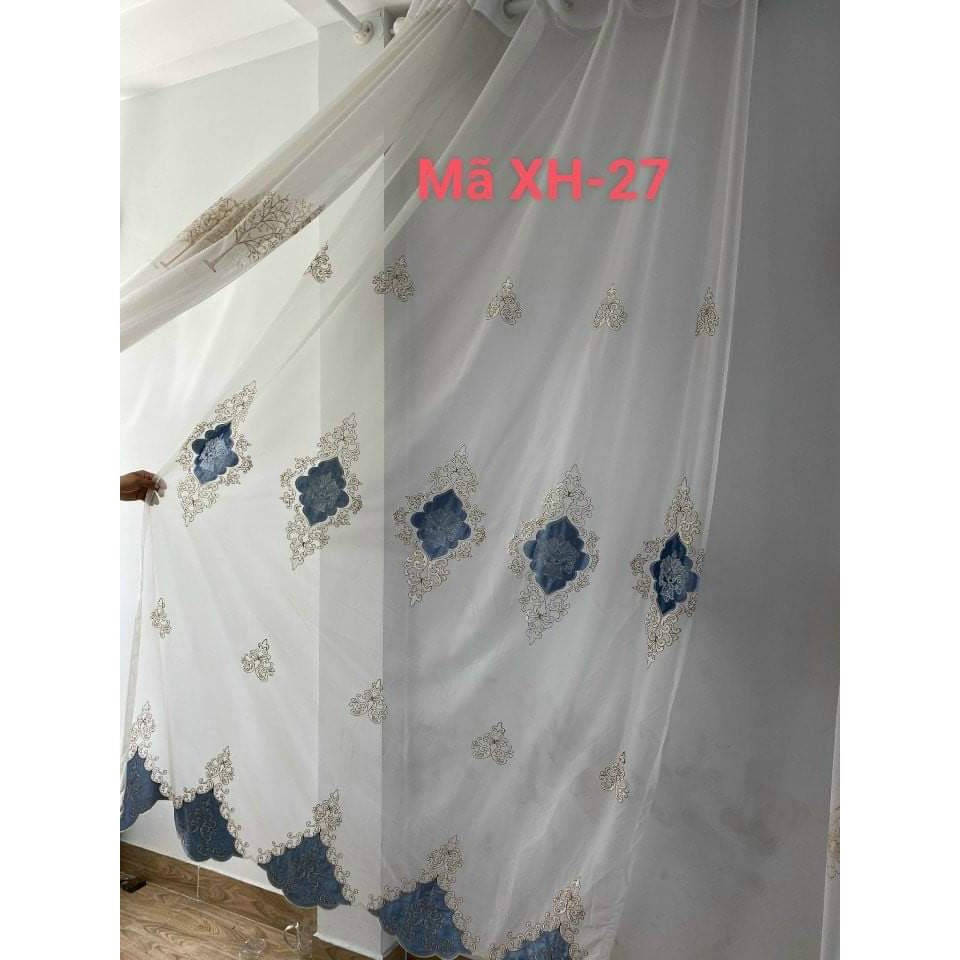 Rèm voan thêu xỏ khoen