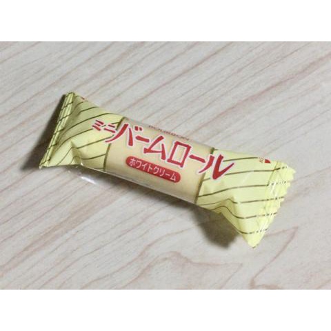 Bánh cuộn Bourbon BaumRoll vị Kem gói lớn 180g