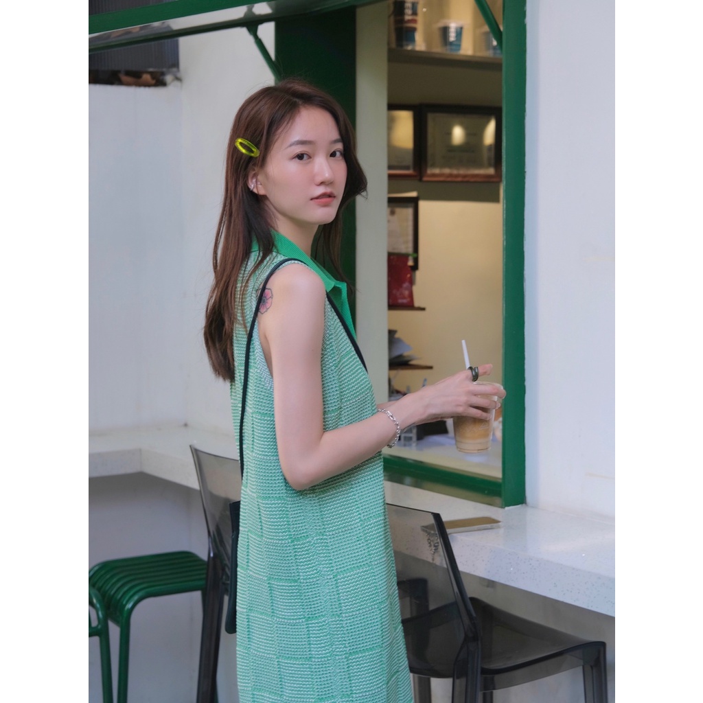 (VOUCHER 11K) Váy Polo Nữ Len Mỏng Ba Lỗ Sát Nách Dáng Dài Kẻ Ô Xanh Cổ Đứng Dáng Suông Năng Động Back To School