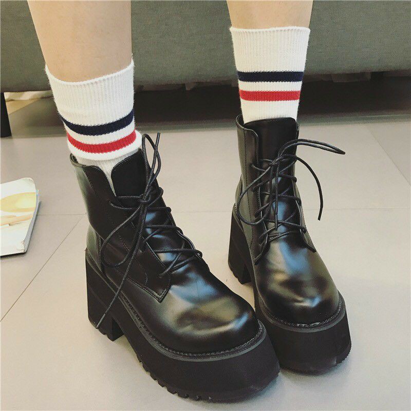 [ORDER TAOBAO] BOOT /GIÀY BOOTS DA NỮ CAO CỔ NGẮN ĐẾ CAO ĐEN BUỘC DÂY CHẤT XỊN (ẢNH THẬT Ở CUỐI)