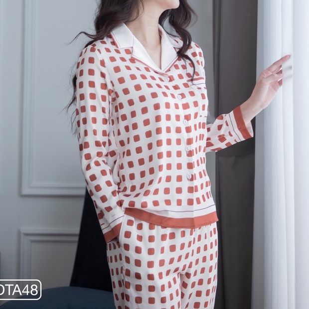 Bộ đồ ngủ satin ZAM Luxury - DTA48 - Áo dài tay quần dài hoạ tiết