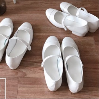 (Sẵn 35/39) Guốc trắng maybe Hàn Quốc