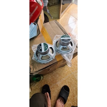 Lii audio f6 . giá đưa lên là 1 cặp