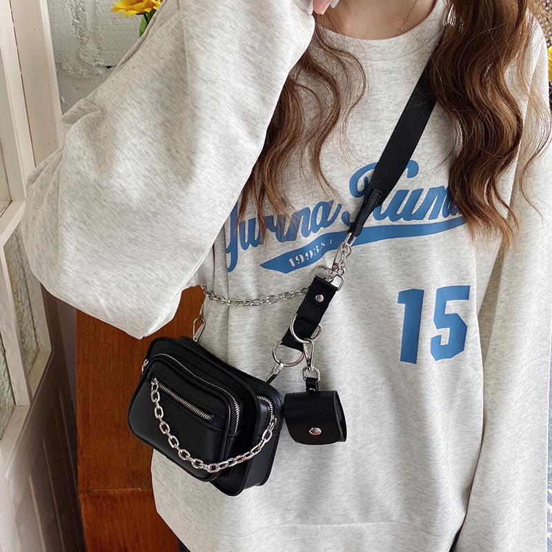 Túi đeo chéo hình vuông cỡ nhỏ phối dây đeo sợi xích phong cách đường phố cá tính cho nữ