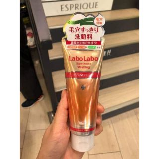 ( CÓ SẴN) SỮA RỬA MẶT SE KHÍT LỖ CHÂN LÔNG LABO LABO