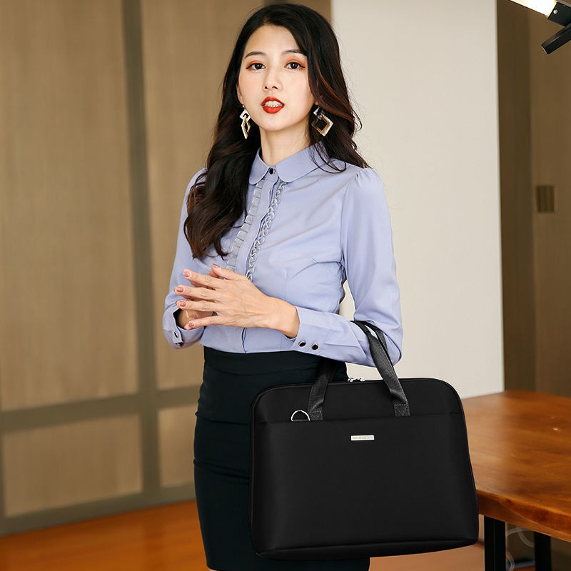 Túi đựng tài liệu khổ A4 cỡ lớn tiện dụng cho nữ | BigBuy360 - bigbuy360.vn