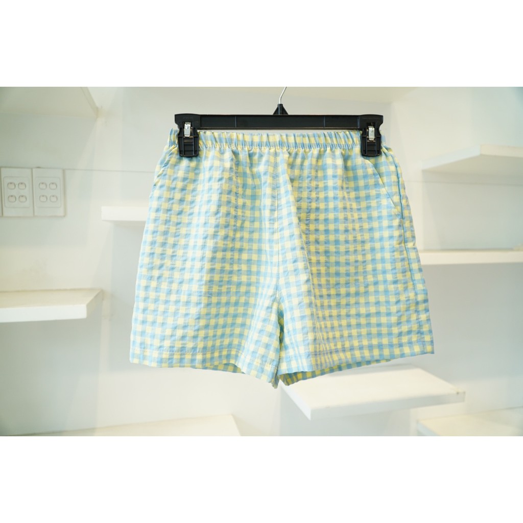 Quần đùi caro nữ ống suông mặc nhà cực mát | BigBuy360 - bigbuy360.vn