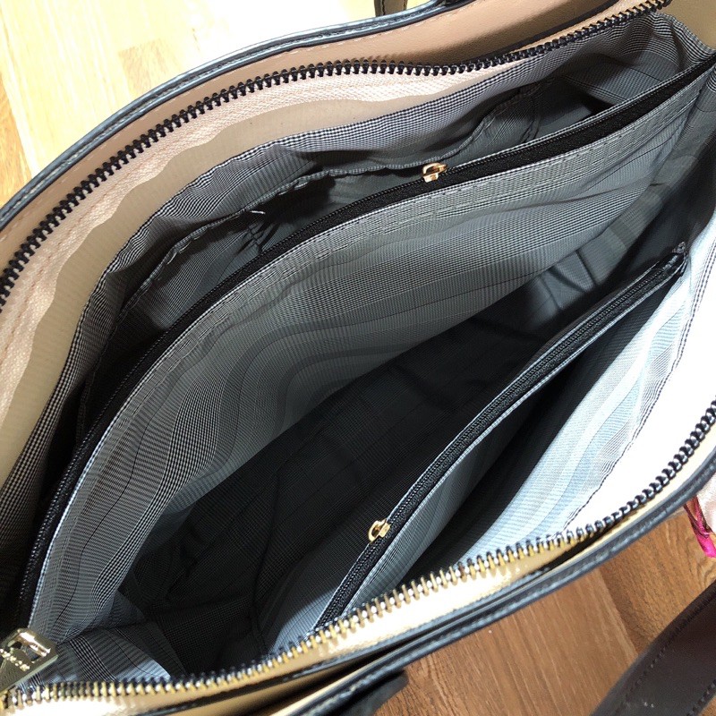 Túi xách công sở- Túi xách nữ đựng vừa a4 có nhiều ngăn màu đen | BigBuy360 - bigbuy360.vn