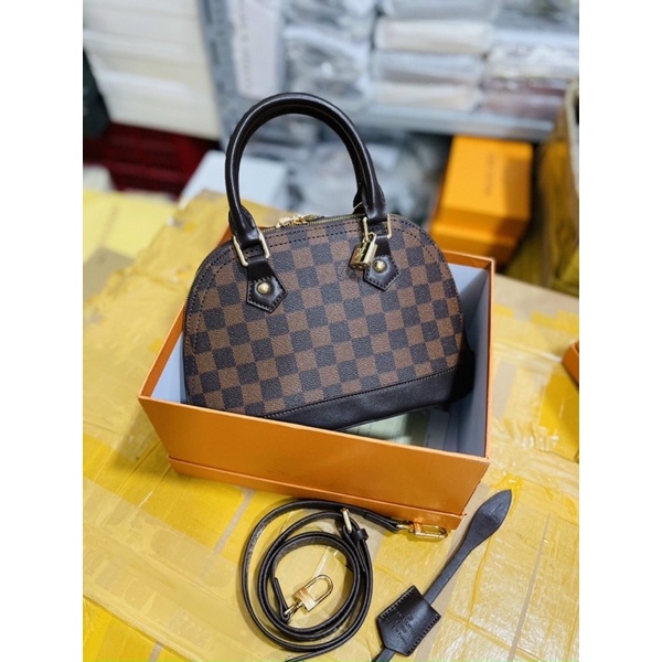 TÚI L.V quai xách dáng hến s25