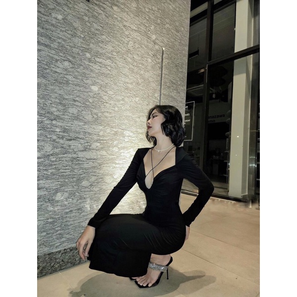 Đầm body tay dài hở lưng