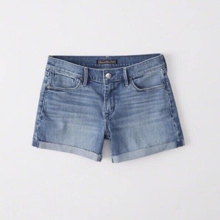 Combo quần short jean + áo phông