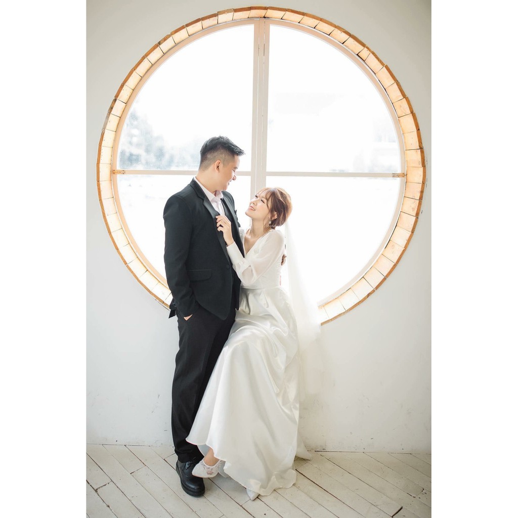 Đâm maxi trăng, dạ hội tay dài sang trọng | BigBuy360 - bigbuy360.vn