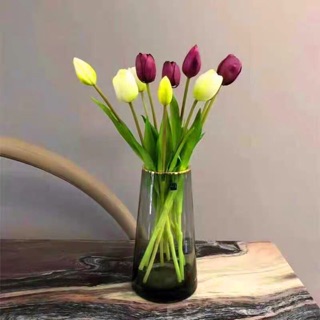 Lọ hoa thuỷ tinh viền vàng