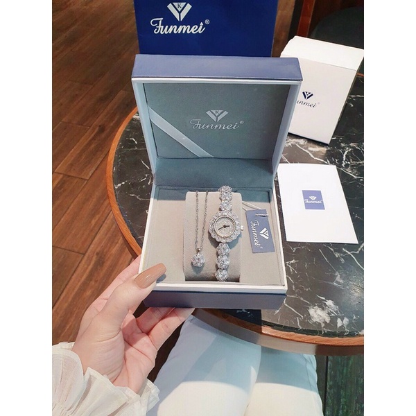 Đồng hồ nữ FUNMEI 25mm chính hãng máy Nhật Miyota đính đá swarovski chắc chắn full box thẻ bảo hành 12 tháng