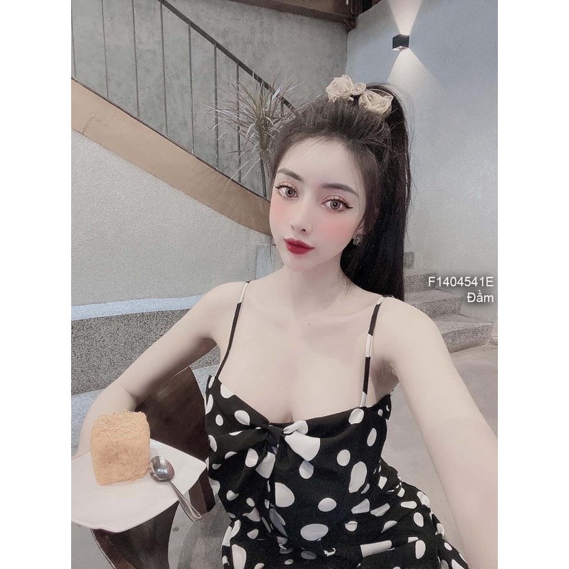 Đầm maxi chấm bi dáng xòe phối nơ ngực 2 dây! | BigBuy360 - bigbuy360.vn
