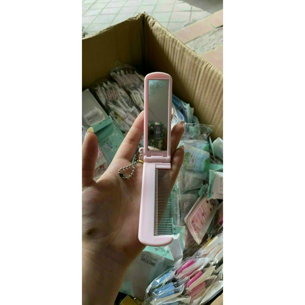 Lược chải tóc kèm gương gấp gọn siêu tiện ích