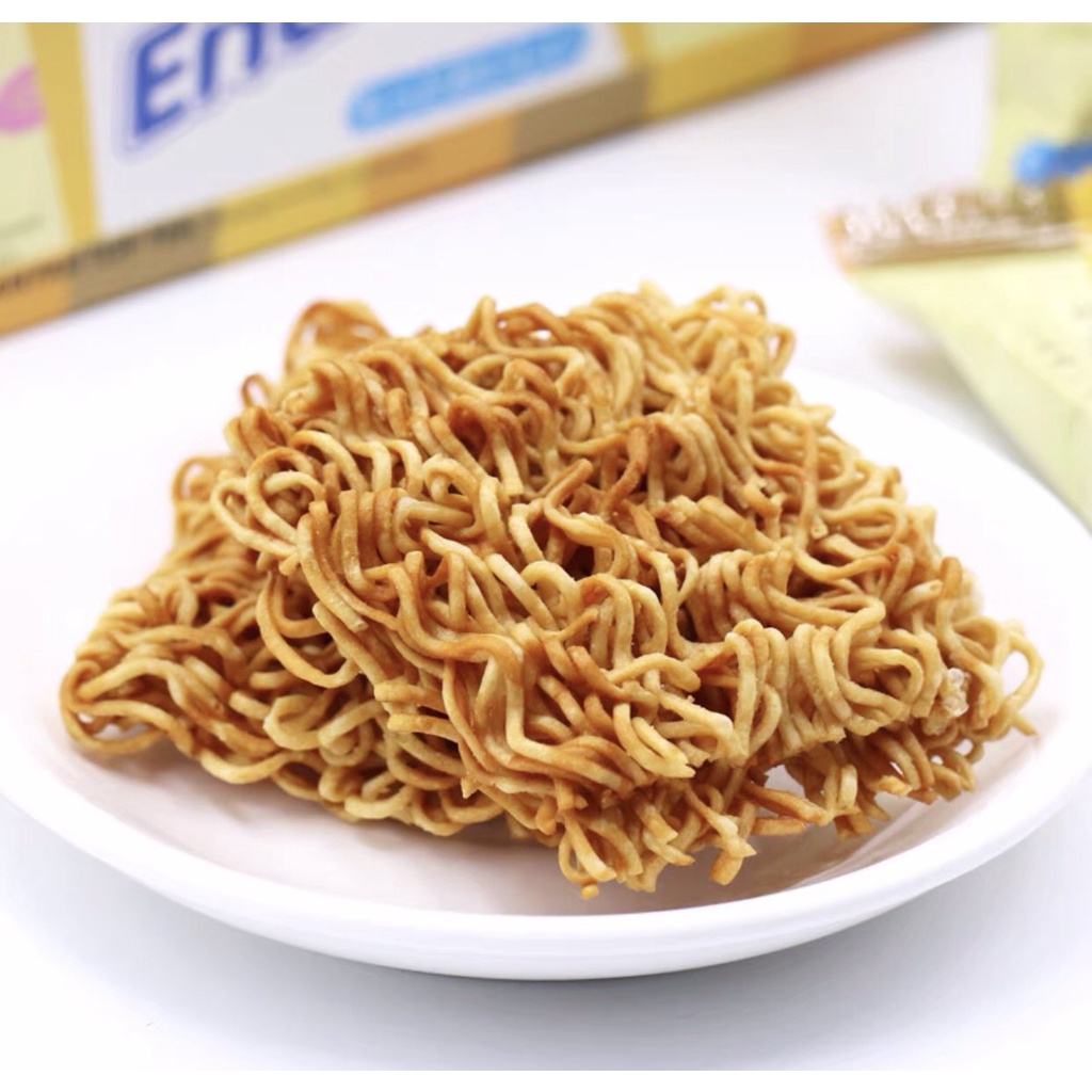 Snack mì trẻ em Enaak Indonesia vị gà, gà phô mai cay 30gr