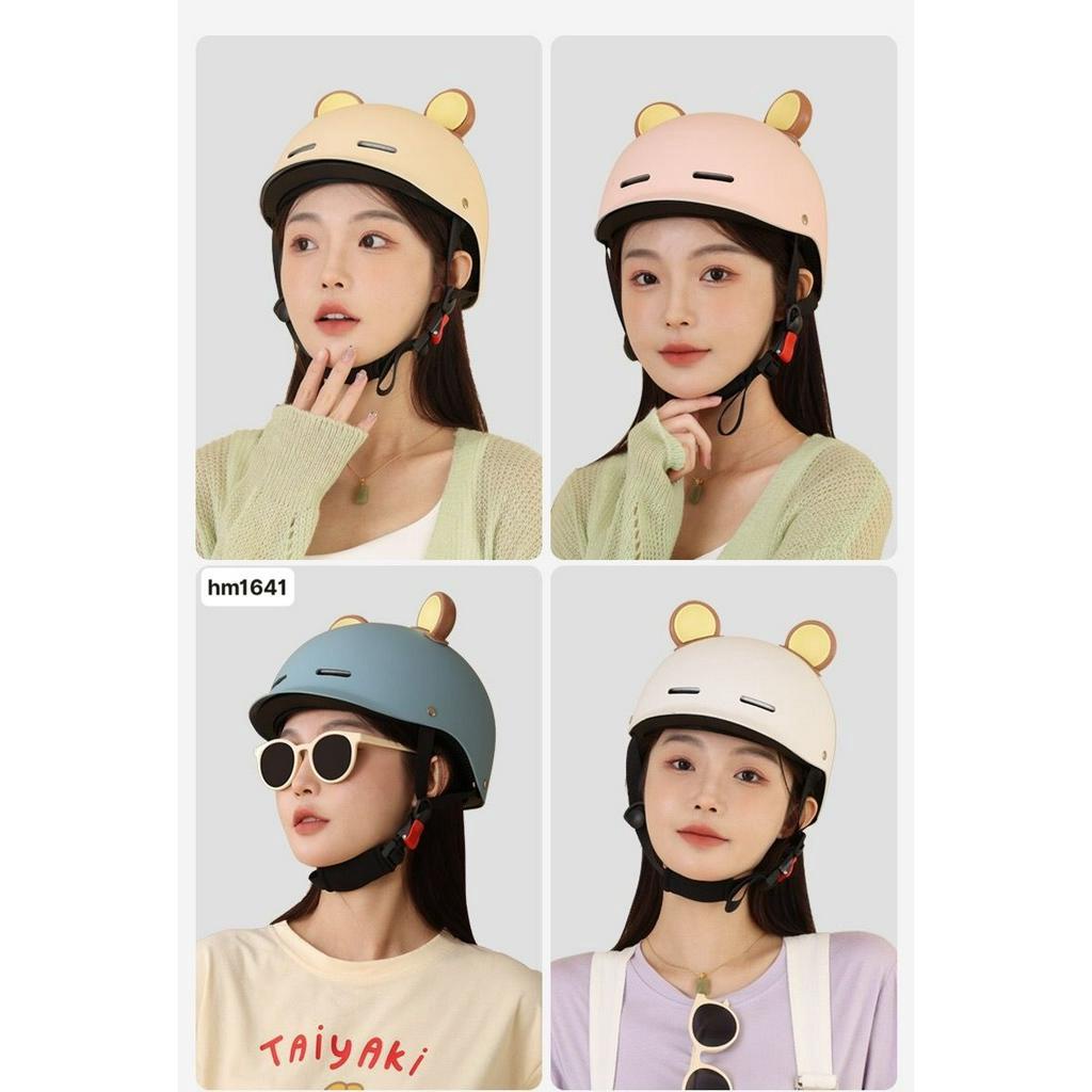 Có cái mũ bảo hiểm thôi mà có cần đáng yêu vậy không🤪🤪  Chiếc mũ vừa xinh vừa đảm bảo an toàn giao thông