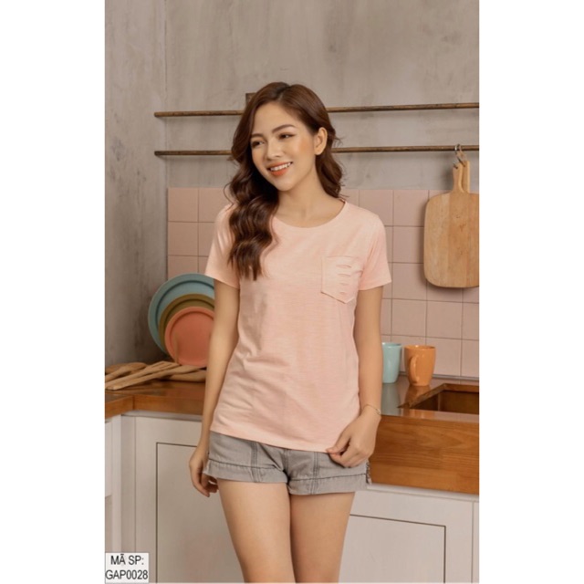Áo thun nữ trơn cổ tròn