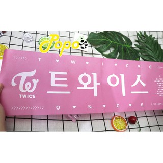 Banner cổ vũ TWICE