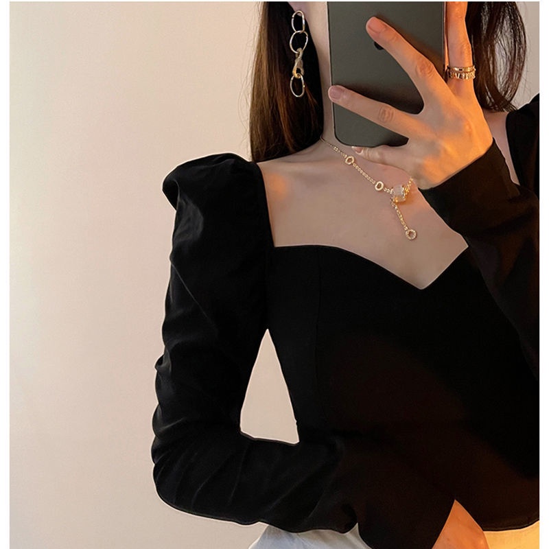 Đen Áo Kiểu Tay Phồng Cổ Vuông Khoét Sâu Quyến Rũ