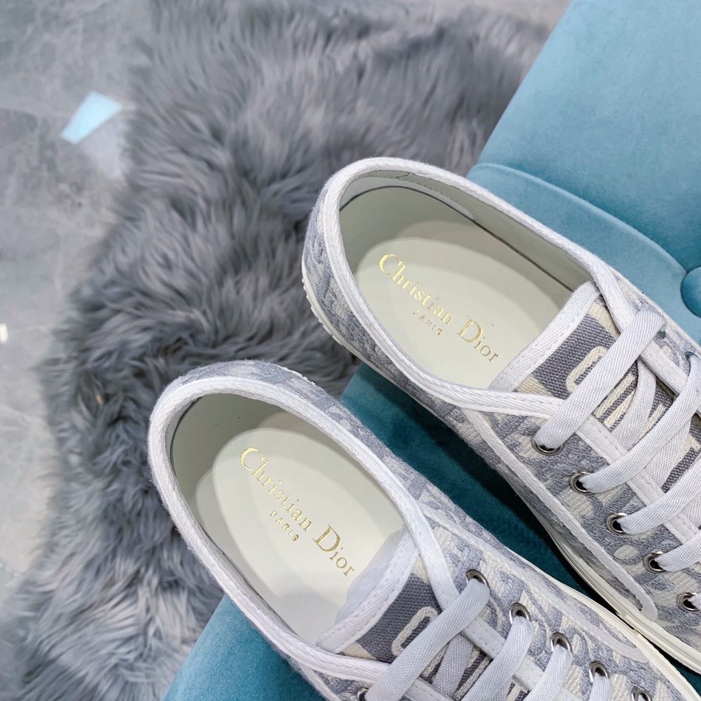 Không Hộp - Giày SNEAKERS Thêu Họa Tiết Màu Xám Cotton Mới