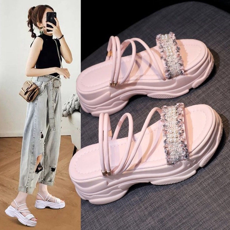 Giày  mùa hè Giày đi làm cho học sinh Bàn chân thoải mái bánh mì sandal nữ đế cao xăng đan