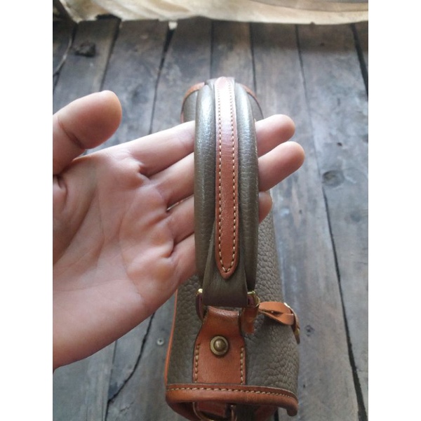 Túi vịt Mỹ Dooney&Bourke