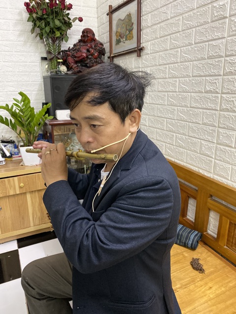 Máy trợ giảng K100 micro không dây màu da người, mic hạt gạo