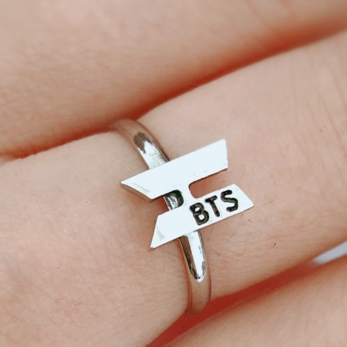 Nhẫn logo BTS