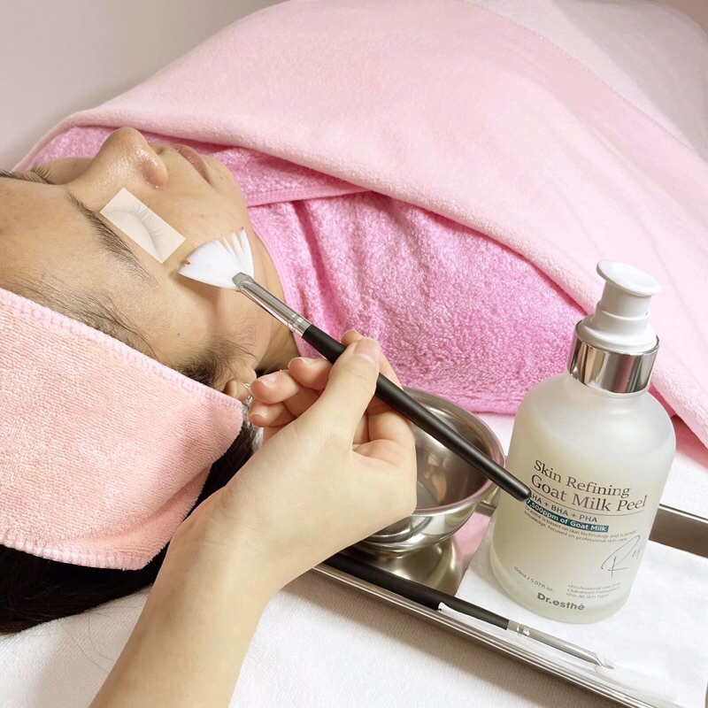 DUNG DỊCH PEEL CĂNG BÓNG TRẮNG DA DR ESTHE GOAT MILK PEEL