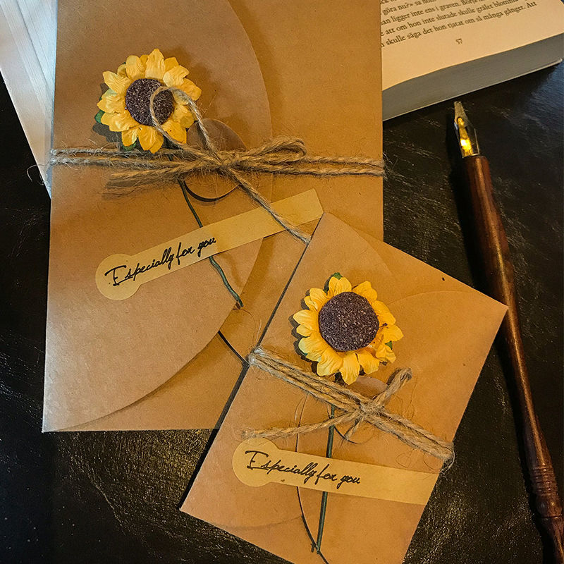 Sunflower Dried Flower Greeting Card Retro Kraft PaperDIYHandmade Creative Greeting Card for Birthdays and Valentine's Days Message Card felW
