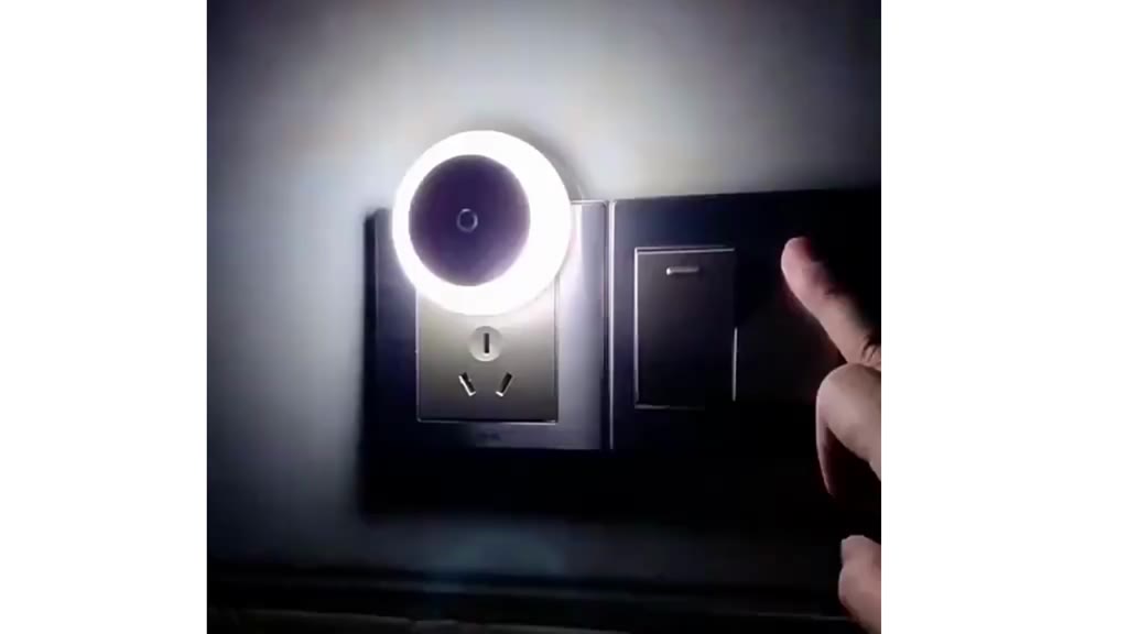 Đèn Ngủ Cảm Ứng LED Cảm Biến Ánh Sáng TỰ ĐỘNG TẮT BẬT Decor Phòng Ngủ | BigBuy360 - bigbuy360.vn