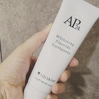 Kem đánh răng AP24 Whitening Fluoride Toothpaste Mỹ 110g