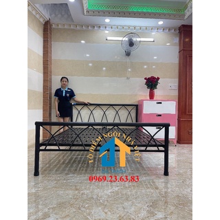 Giường sắt đan chéo 1m8x2m đại thành