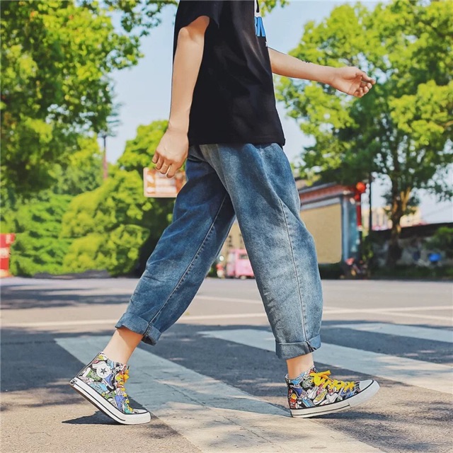 - Giày thể thao cực phong cách