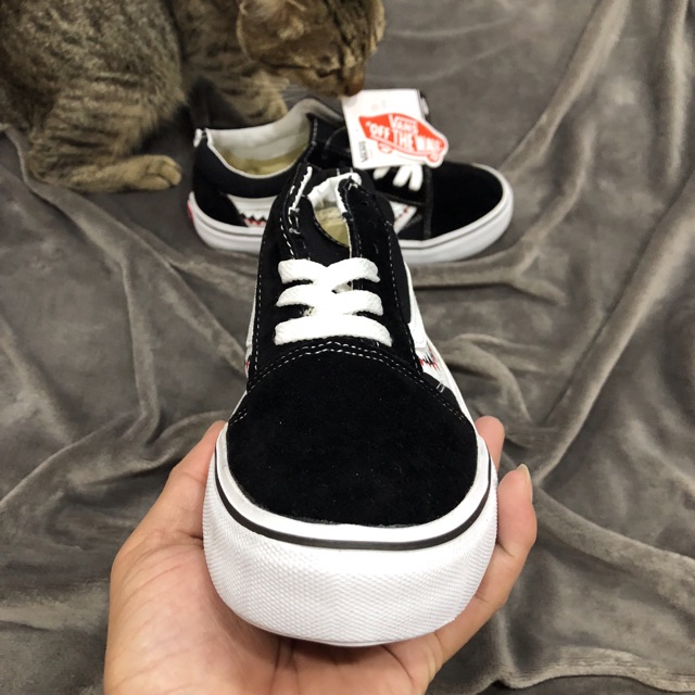 [ Full Box - Free Ship ] Giày Vans Cá Mập Đen Trắng