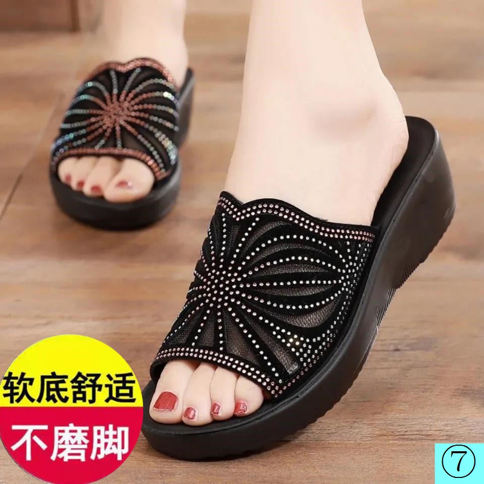 Dép Sandal Đế Mềm Chống Trượt Thời Trang Mùa Hè Dành Cho Phụ Nữ Trung Niên