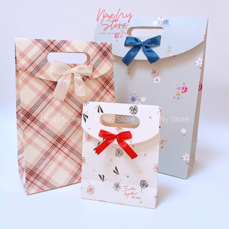 [Mã LIFE20KALL giảm 10% đơn 50K] Túi giấy đựng quà, mỹ phẩm có nắp nơ dán loại đẹp (giao mẫu ngẫu nhiên)