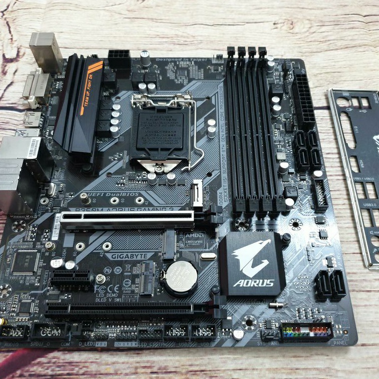 Main Gigabyte B360M AORUS GAMING 3 (rev. 1.0)