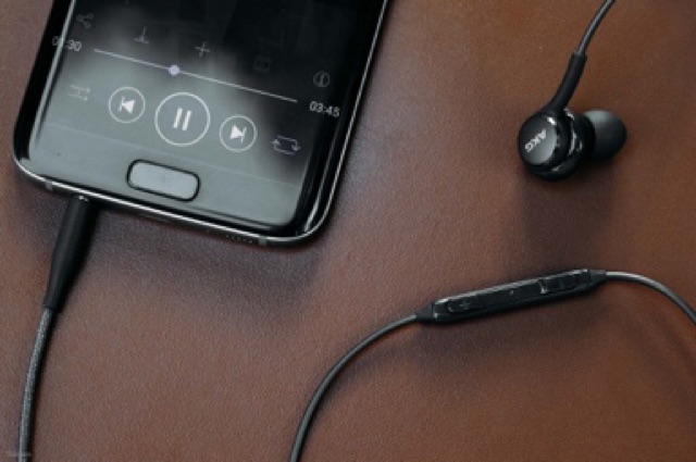 Tai nghe Samsung AKG